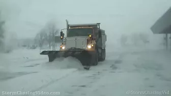 Fargo, ND Winter Blizzard Creates Treacherous Travel - 1/5/2022