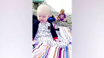 Super Funny Babies On The Beach || Kudo Hilarious