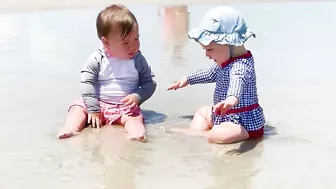 Super Funny Babies On The Beach || Kudo Hilarious