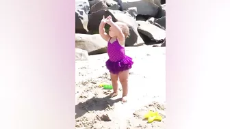 Super Funny Babies On The Beach || Kudo Hilarious