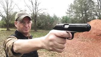 Shooting an FÉG Model AP7,65 pistol