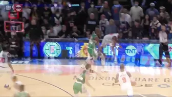 RJ Barrett Banks In Game-Winner In MSG Thriller! #TISSOTBUZZERBEATER ????