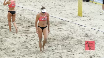 Beach Volleyball Girls Super Rally Slow Motion