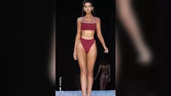 Bikini Show: Natalia Roth