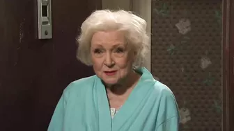 Census Taker vs. Old Lady - SNL