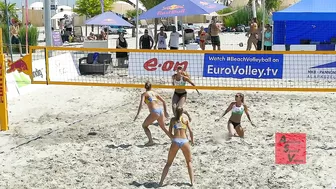 Beach Volleyball Girls Absolutely Crazy Rally