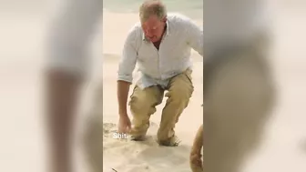 Jeremy Clarkson Blows Up a Beach! ???? #Shorts