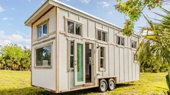 Gorgeous The 26′ Modern Florida Beach Tiny House on Wheels