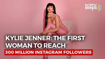 Meet the First Woman To Reach 300 Million Instagram Followers