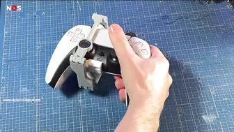 YouTuber maakt game controller voor één hand