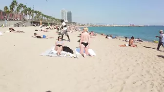 ???????? Barcelona - Spain · Short & Stunning Barceloneta Beach Walk ☀️????️