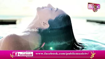 Kiara Advani Glistens In White Bikini In Maldives Video | Public Music