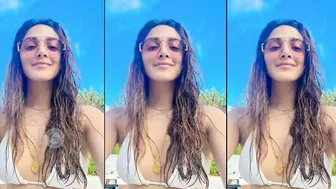 Oh So HOT! Kiara Advani's Poses In A Bikini | Did BF Sidharth Malhotra Clicked The Pics?