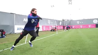 Fast, Faster, FC Bayern - Sprint-Challenge | Training | FC Bayern