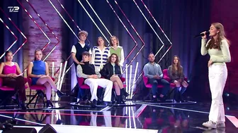 Sofie synger ’Easy On Me’ - Adele (6 Chair Challenge) | X Factor 2022 | TV 2