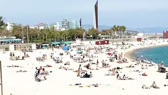 Barcelona beach walk ????️summer beach Nova Icaria