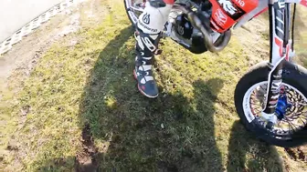 Supermoto Fail & Crash Compilation 2021 ????