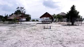 LARANTUKA BEACH BATAM