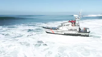 Coast Guard Charging Ocean Beach 1-24-22 #coastguard #surf #sanfrancisco