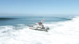 Coast Guard Charging Ocean Beach 1-24-22 #coastguard #surf #sanfrancisco