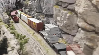 HO Scale Fails and Derailment Compilation 8!