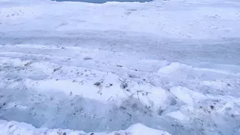 My first time to see a Frozen beach ???? #winterindenmark #frozenbeach #winterseason #shortvideo #dk