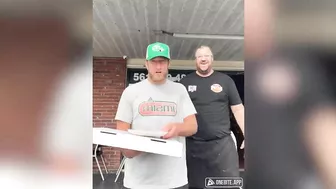 Barstool Pizza Review - Boynton Pizza (Boynton Beach, FL)