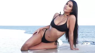 Kim Kardashian removes bikini-clad snaps after criticism