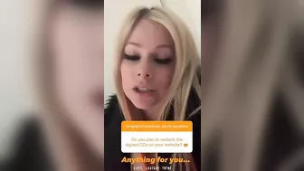 Avril Lavigne on Instagram - Q&A