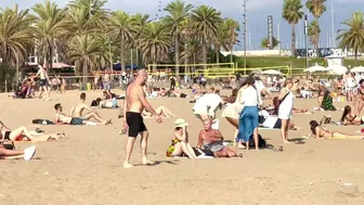 Barcelona beach walk/ beach Somorrostro