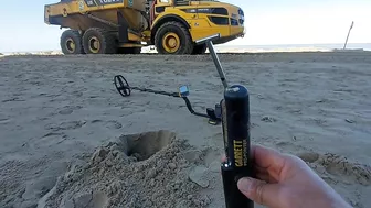 metal detecting beach 2022