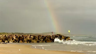 The Noosa Bar and Main Beach. Sunday morning, January 30, 2022.