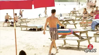 Girls Get Pranked At The Beach