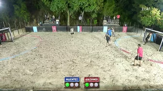 Beach Handball: Διάσημοι vs Μαχητές - Αγώνας 2