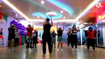 TWERK IT LIKE MILEY... Zumba ll Flash dance Choreography ll UMBARi  ????????...