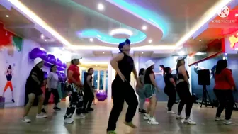 TWERK IT LIKE MILEY... Zumba ll Flash dance Choreography ll UMBARi  ????????...