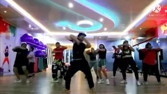 TWERK IT LIKE MILEY... Zumba ll Flash dance Choreography ll UMBARi  ????????...