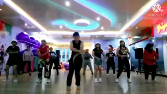 TWERK IT LIKE MILEY... Zumba ll Flash dance Choreography ll UMBARi  ????????...