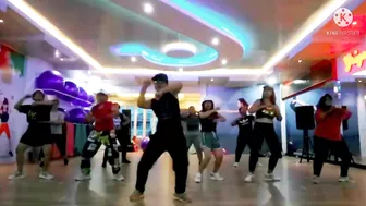 TWERK IT LIKE MILEY... Zumba ll Flash dance Choreography ll UMBARi  ????????...