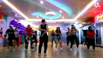 TWERK IT LIKE MILEY... Zumba ll Flash dance Choreography ll UMBARi  ????????...