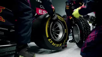 Max Verstappen’s Icy Pre-Season Fun: Driving An F1 Car On The GP Ice Race Circuit