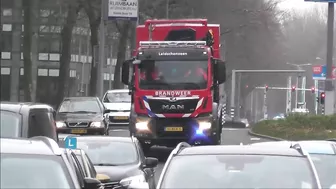 Politie begeleidt GROTE KRAAN Brandweer Haaglanden met spoed in Rotterdam! #1428