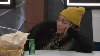 Mirai Takes Some Alone Time | Celebrity Big Brother 3 Live Feeds