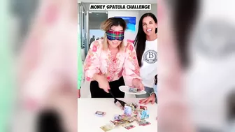 Money Spatula Challenge! The Empire Family