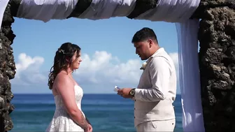 Anna & Miguel's Puerto Rico Beach Elopement