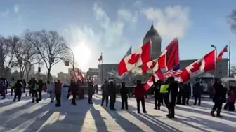 'Freedom Convoy' disrupts travel at Ambassador Bridge