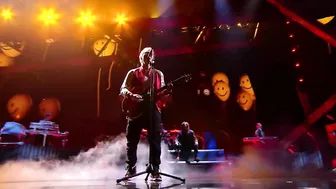 Ed Sheeran – Bad Habits (feat. Bring Me The Horizon) [Live at the BRIT Awards 2022]