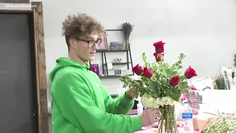 Virginia Beach florists churning out Valentine's Day bouquets despite ongoing shortage