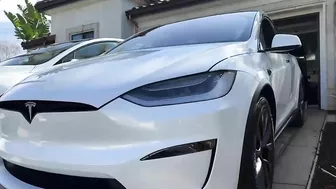 2022 Model X Plaid v 2022 Model X Long Range