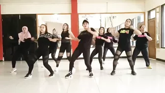 Twerk Party || Brandon Beal - Twerk It Like Miley#senamkreasi #tiktokviral